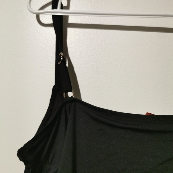 Leilani solid black size 10 wrap multiple style one piece swimsuit - Picture 10 of 10